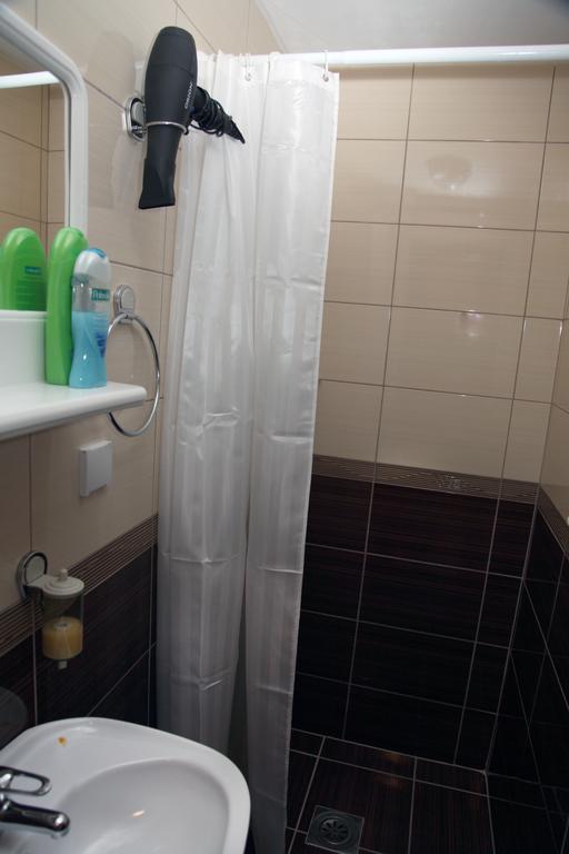 Silver House Hostel Čačak Cameră foto