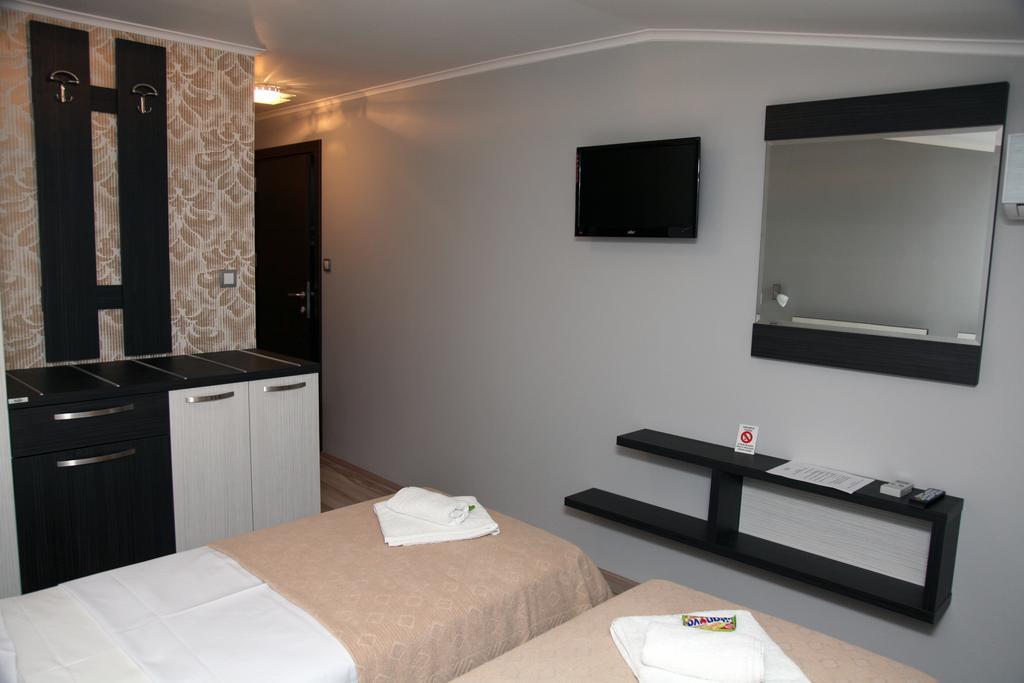 Silver House Hostel Čačak Cameră foto